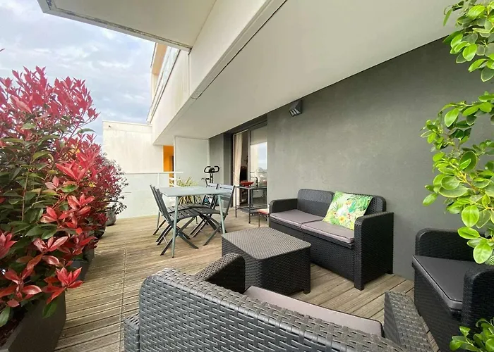 Moderne 4 Pers Au Centre De Avec Terrasse Et Garage, Proche Et Commerces - Fr-1-245-162 *